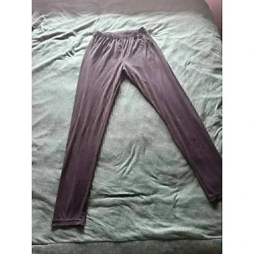 Basic black legging size large soft stretch classic capsule wardrobe staple item